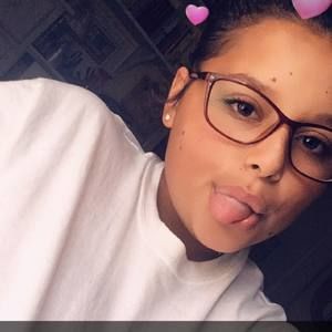 Meet your Posher, Beatriz